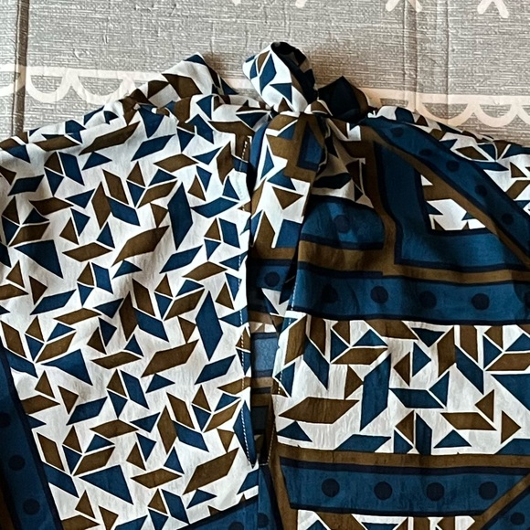 ZARA SCARF PRINT FLUID TOP - Picture 3 of 8